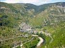 Photos aériennes de "gorges" - Photo réf. E133913 - Village mdival nich dans les Gorges du Tarn