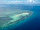 Photos aériennes de "blanc" - Photo réf. E143549 - L'Ilot de sable blanc entour d'eau bleu paradisiaque