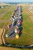 Photos aériennes de "montgolfiere" - Photo réf. C157838 - Lorraine Mondial Air Ballons 2015 : Vol du Dimanche 26 Juillet le matin lors du Record Mondial de Dcollage en Ligne. (The Great Line, In-line Mass Ascent)