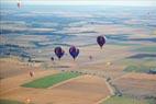 Photos aériennes de "montgolfiere" - Photo réf. C157937 - Lorraine Mondial Air Ballons 2015 : Vol du Dimanche 26 Juillet le matin lors du Record Mondial de Dcollage en Ligne. (The Great Line, In-line Mass Ascent)
