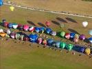 Photos aériennes de "montgolfiere" - Photo réf. E157769 - Lorraine Mondial Air Ballons 2015 : Vol du Dimanche 26 Juillet le matin lors du Record Mondial de Dcollage en Ligne. (The Great Line, In-line Mass Ascent)