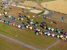 Photos aériennes de "montgolfiere" - Photo réf. E157770 - Lorraine Mondial Air Ballons 2015 : Vol du Dimanche 26 Juillet le matin lors du Record Mondial de Dcollage en Ligne. (The Great Line, In-line Mass Ascent)