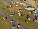 Photos aériennes de "montgolfiere" - Photo réf. E157793 - Lorraine Mondial Air Ballons 2015 : Vol du Dimanche 26 Juillet le matin lors du Record Mondial de Dcollage en Ligne. (The Great Line, In-line Mass Ascent)