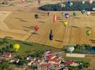 Photos aériennes de "montgolfiere" - Photo réf. E157808 - Lorraine Mondial Air Ballons 2015 : Vol du Dimanche 26 Juillet le matin lors du Record Mondial de Dcollage en Ligne. (The Great Line, In-line Mass Ascent)