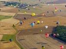Photos aériennes de "montgolfiere" - Photo réf. E157811 - Lorraine Mondial Air Ballons 2015 : Vol du Dimanche 26 Juillet le matin lors du Record Mondial de Dcollage en Ligne. (The Great Line, In-line Mass Ascent)