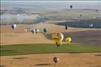 Photos aériennes - Mondial Air Ballons 2019 - Photo réf. E172943 - Grand Est Mondial Air Ballons 2019 : Grande Ligne du lundi 29 Juillet au matin.
