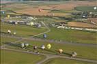 Photos aériennes - Mondial Air Ballons 2021 - Photo réf. E174871 - Grand Est Mondial Air Ballons 2021 : Grande Ligne du Dimanche 25 Juillet au matin.